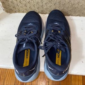 Hoka One One Arahi 5 Sneakers